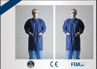 ملابس واقية للاستخدام المهني ، معاطف مخبرية يمكن التخلص منها S - 5XL متوفرة